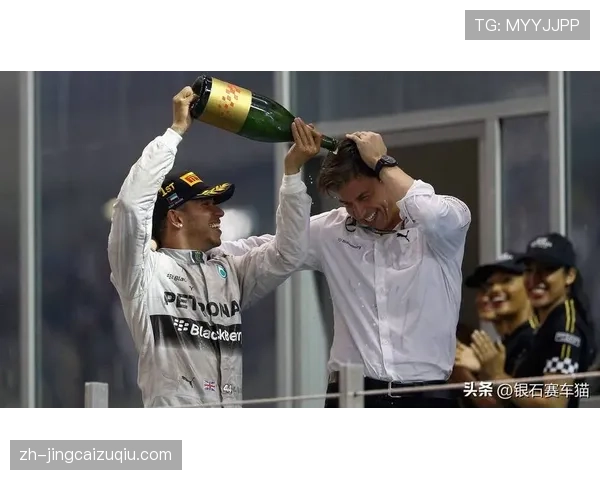 汉密尔顿从队尾发车最终收获积分区最后一分